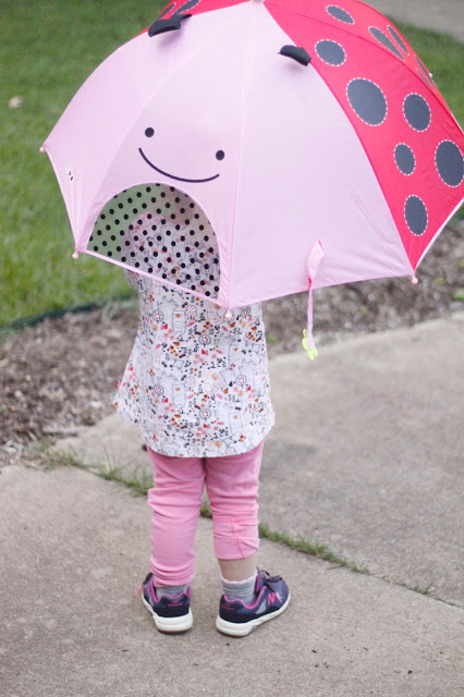 review of ladybug Zoobrella umbrella by Skip Hop and Zutano kids