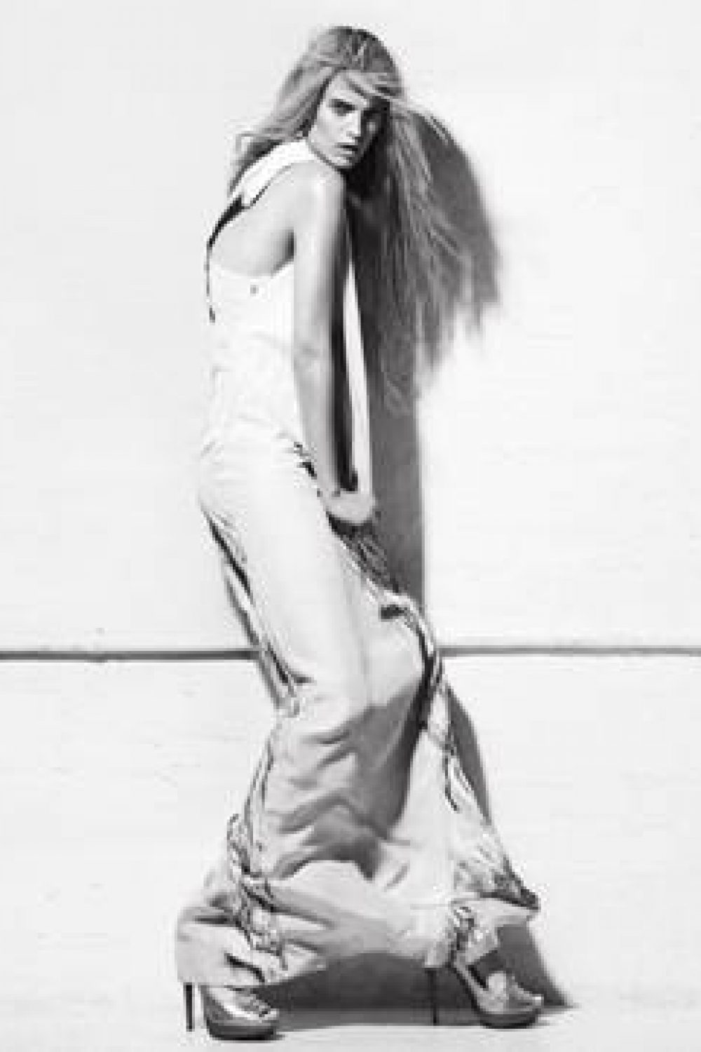 Nicole Miller Makes Us Long for Spring