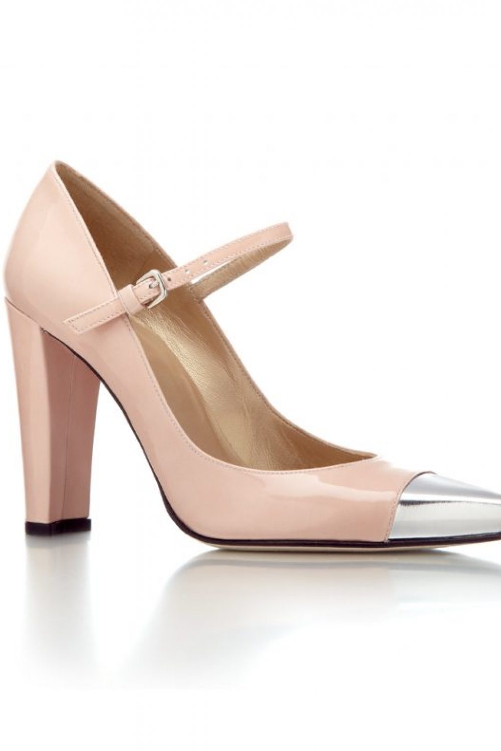 Stuart Weitzman Makes Us Swoon