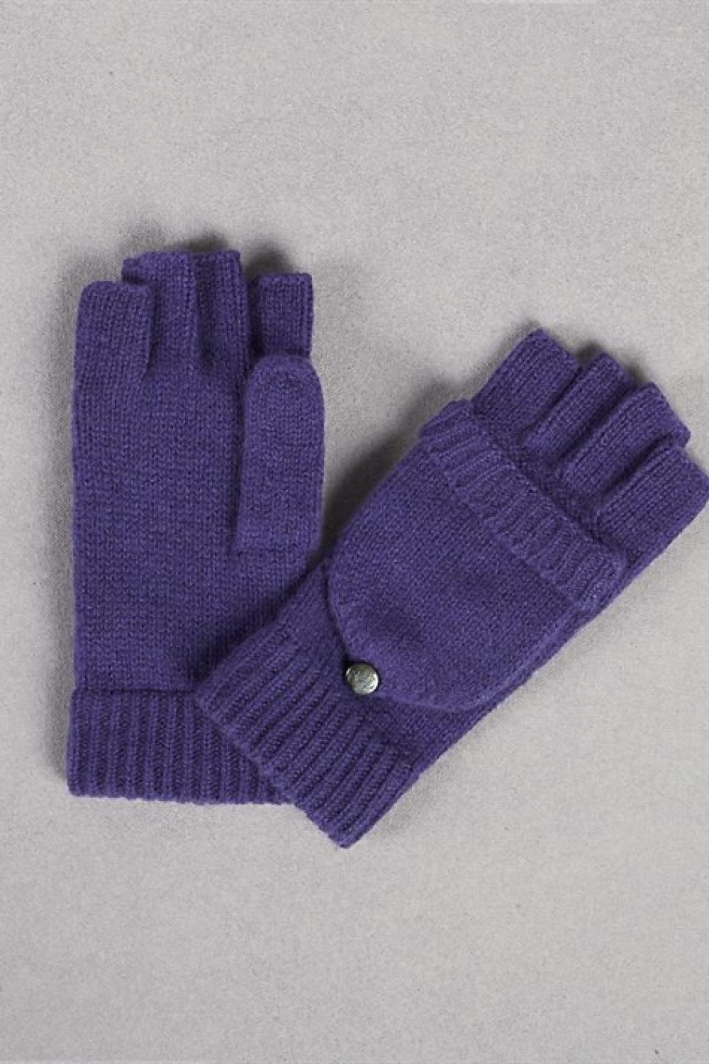 Gift Alert! DKNY Texting Gloves