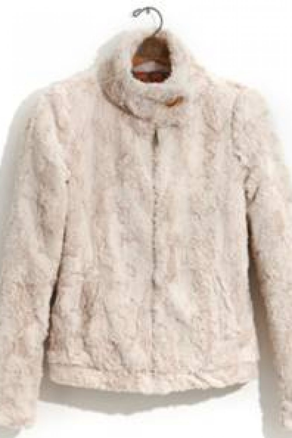 Winter White (and Travel!) Chic