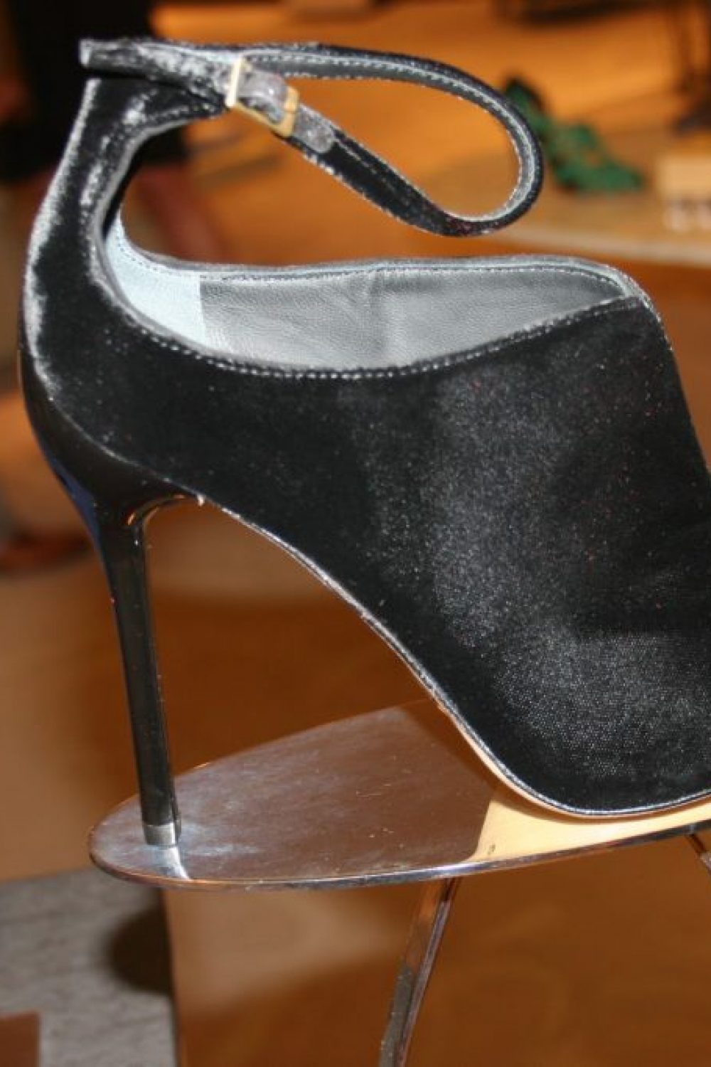 Vote for Your Favorite Sexy Shoe, Win $10,000 to Saks!